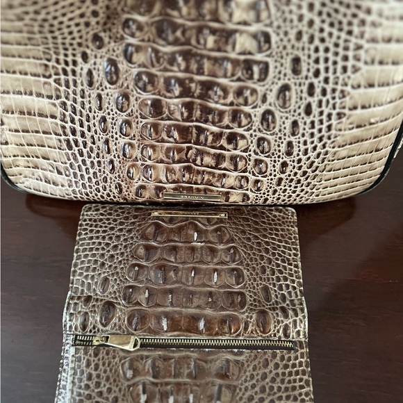 Brahmin set, Hardly USE, but still in the nice condition, selling as is - Picture 8 of 12